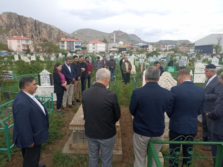 Av. Tacettin SOĞANDA’yı Mezarı Başında Anma