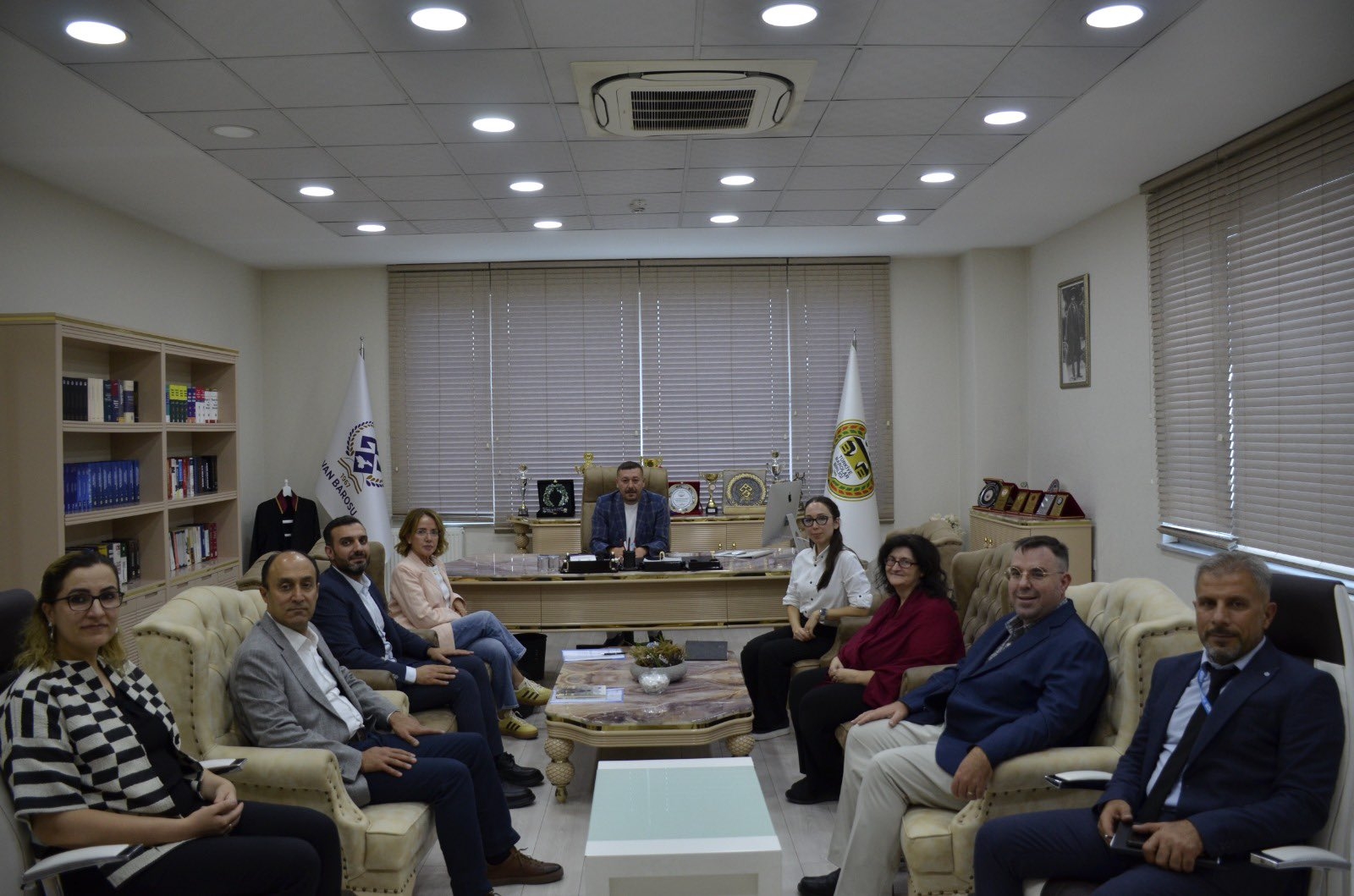 BMMYK Türkiye Temsilcisi Angle Maria Li Rosi ve beraberinde Francois Renaud, Daniella Cicchella, Mustafa ŞAHİN FIRAT, Kamil SULTAN, Hazal KARAKAŞOĞLU ile Ekrem DUMAN’ın dahil olduğu heyet Baromuzu ziyaret etti