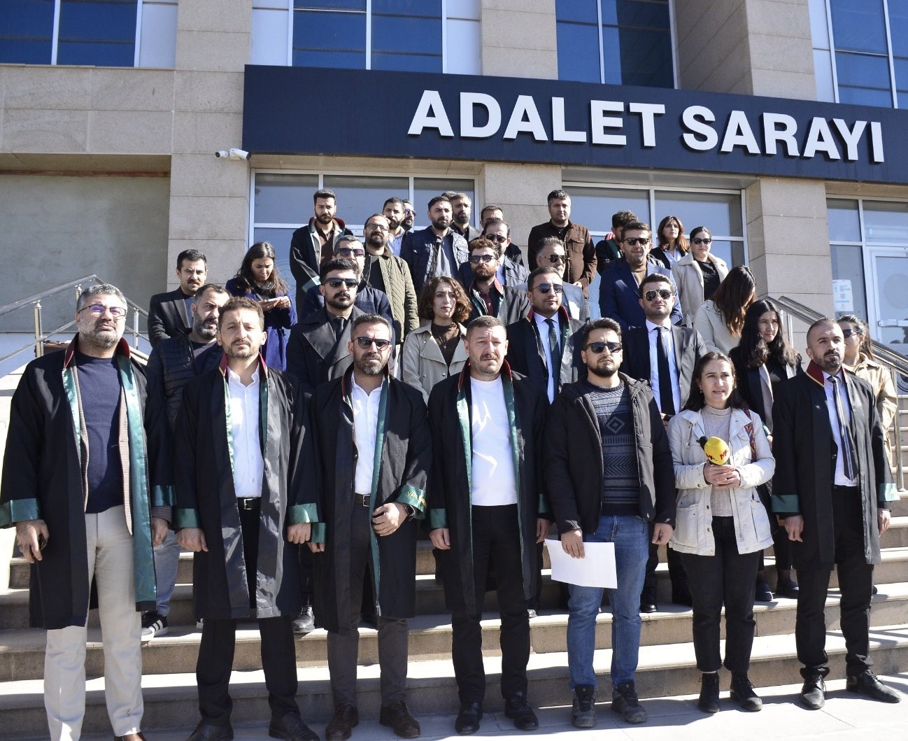 Av. Bedirhan Sarsılmaz'ın mesleki faaliyetleri nedeniyle tutuklanması ile Basın Açıklaması