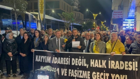 Van Emek ve Demokrasi Platformu Kayyum Uygulamasına Karşı Basın Açıklaması