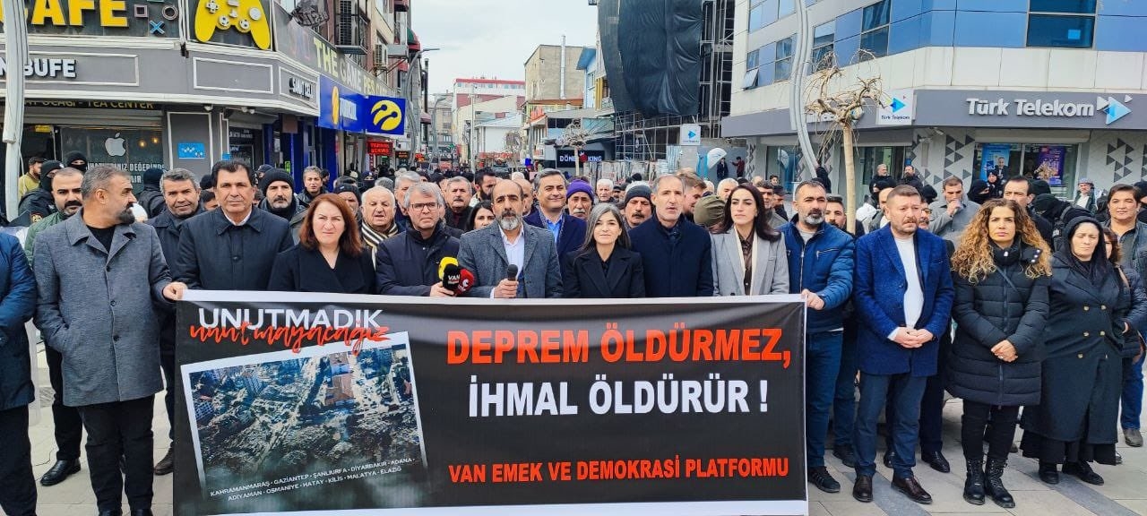 6 Şubat depreminin üzerinden 2 yıl geçti! Ne acımız dindi ne de öfkemiz!