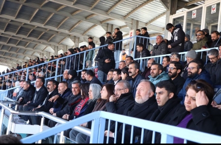 Van Barosu Başkanı ve Yönetiminden Vanspor’a Destek