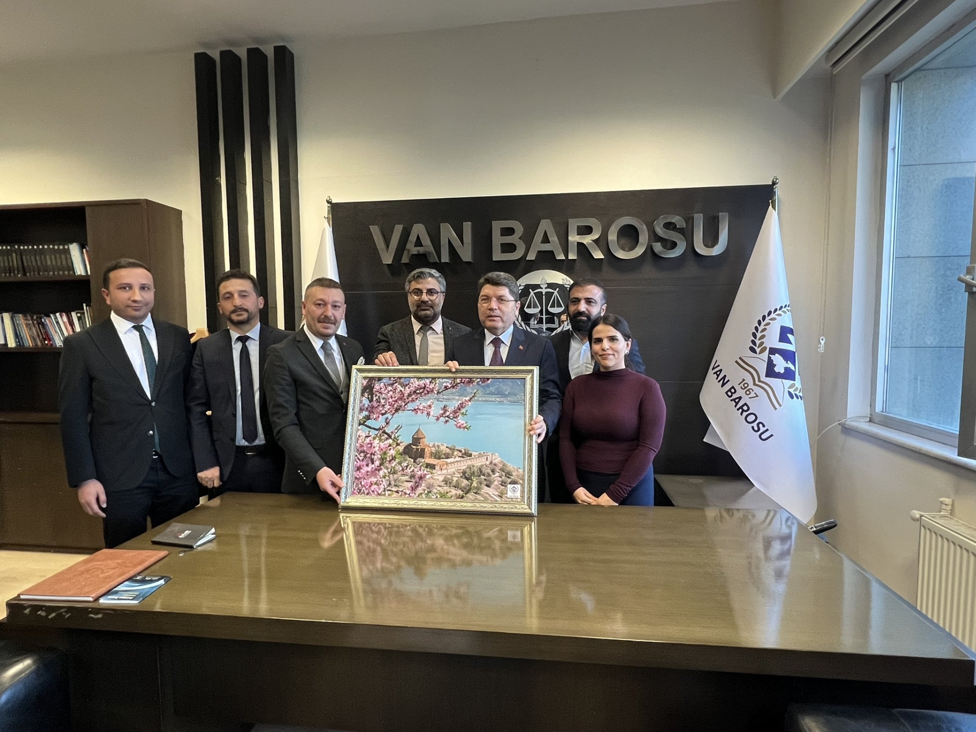ADALET BAKANI SAYIN YILMAZ TUNÇ’UN VAN BAROSU ZİYARETİ