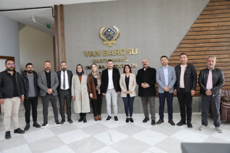 İpekyolu Belediyesi Eş Başkanı Canan Uzunay ve beraberindeki heyetin Baromuza Ziyareti