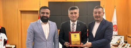 Yaz Kararnamesi ile Van’dan ayrılan Van İlk Derece Komisyon Başkanı Eyüphan Kılıç ve Ağır Ceza Mahkemesi Başkanı Murat Altundere ’ye Veda Ziyareti