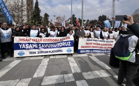 Mürşitpınar Sınır Kapısı’nın Kobanî’ye insani yardımın ulaştırılabilmesi amacıyla açılarak insani yaşam koridorunun oluşturulması talebiyle; barolar, sivil toplum kuruluşları ve demokratik kitle örgütlerinin katılımı