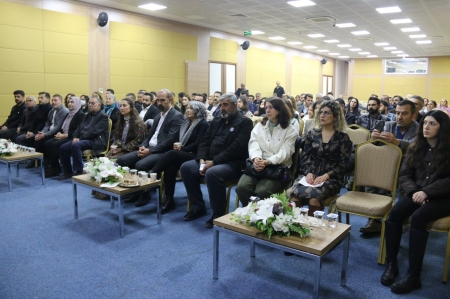 Eğitim Sen Van Şubesi tarafından düzenlenen Rojin Kabaiş Kadın Öyküleri Yarışması Ödül Töreni